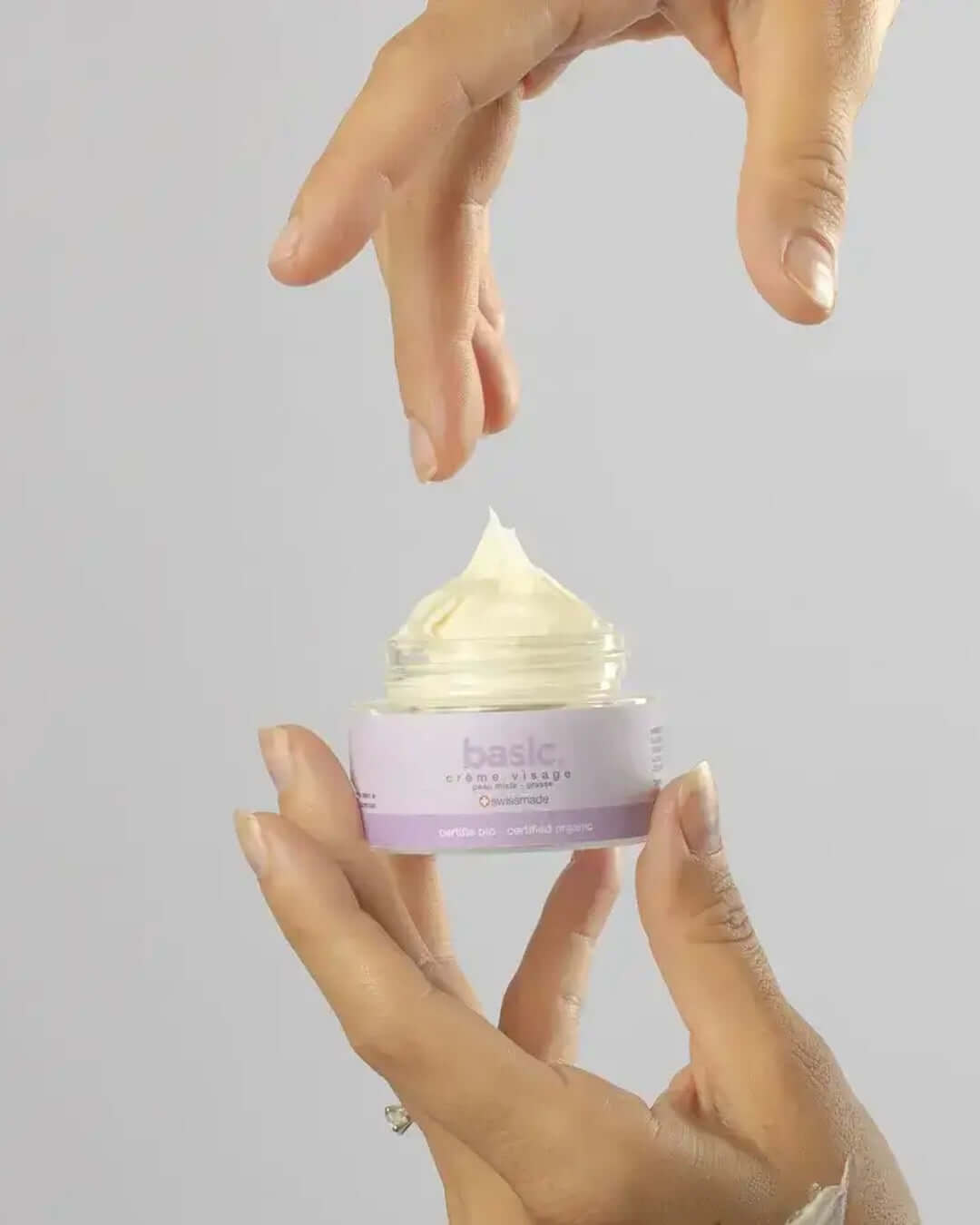 Découvrir le secret d'une peau parfaite : comment identifier votre type de peau.