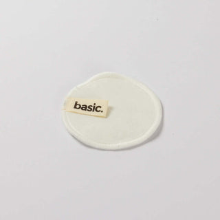 lingette démaquillante Bénéficiez d'un démaquillage délicat grâce à l'association de textures terry cloth et velvet (velours), assurant une élimination efficace du maquillage. Adaptées à tous les types de peau.